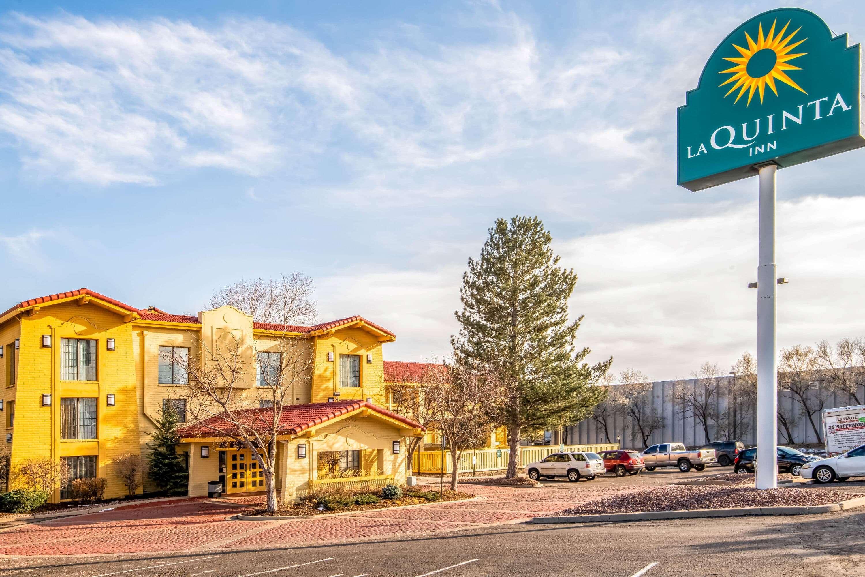 La Quinta Inn By Wyndham Colorado Springs Garden Of The Gods Exterior photo