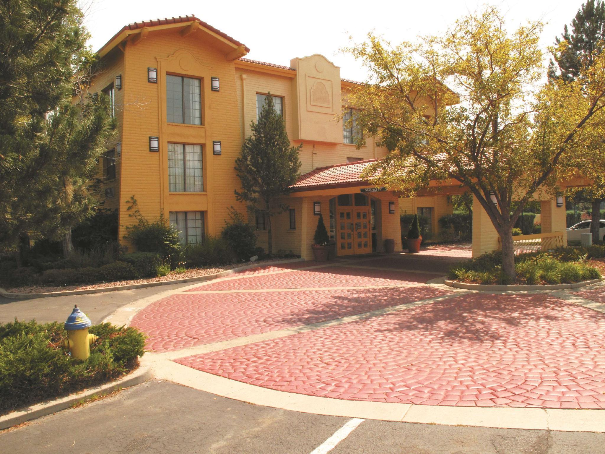 La Quinta Inn By Wyndham Colorado Springs Garden Of The Gods Exterior photo